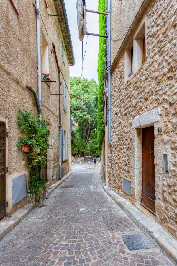 2-Star Apartment Close To Beaches And All Amenities Antibes Esterno foto