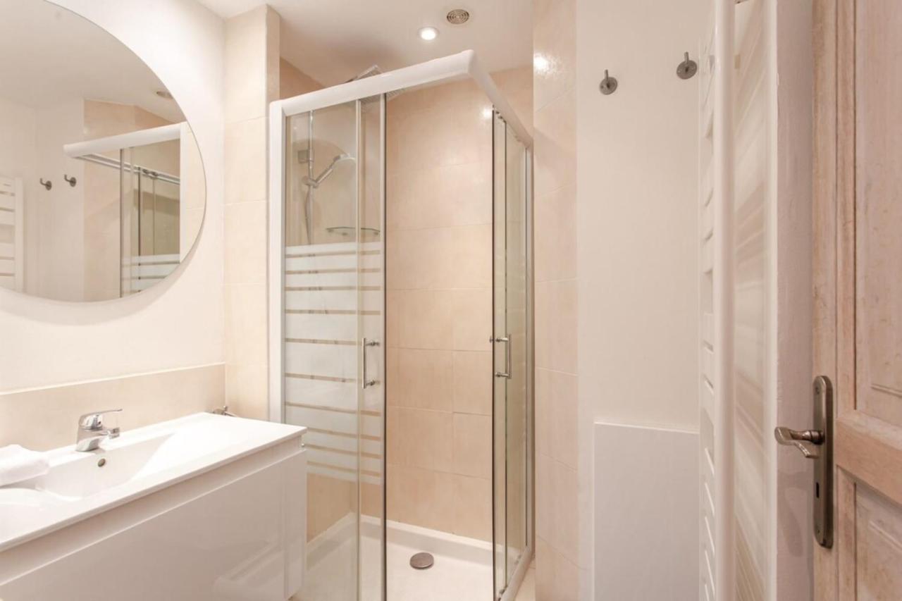 2-Star Apartment Close To Beaches And All Amenities Antibes Esterno foto